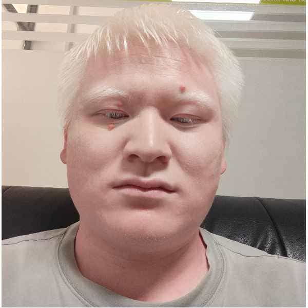 30岁岁安徽单身帅哥 - 扬州吉缘网